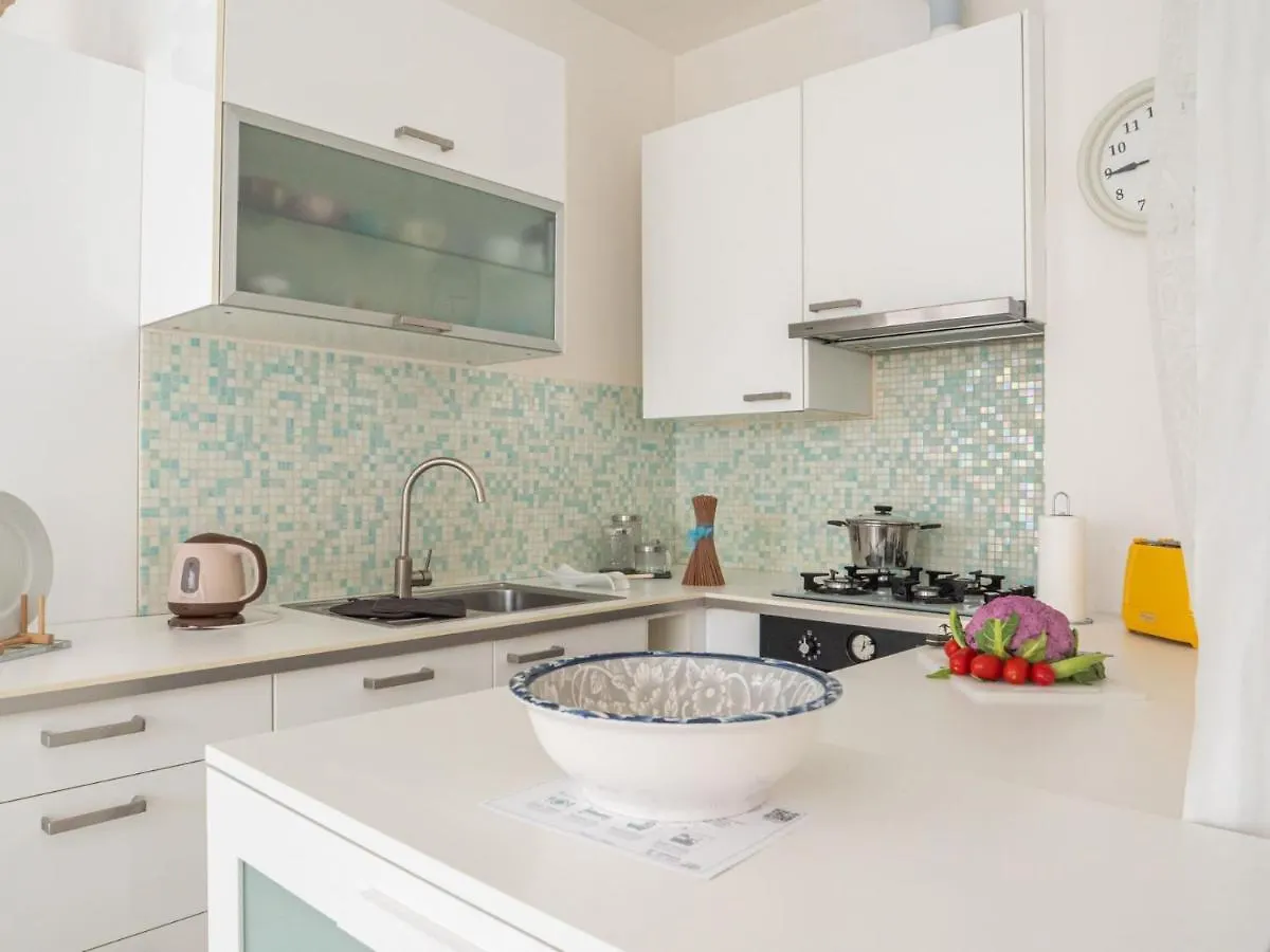 The Best Rent - Spacious Apartment With Balcony In Viale Monza 밀라노