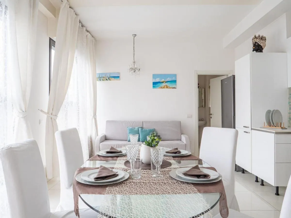 The Best Rent - Spacious Apartment With Balcony In Viale Monza 밀라노